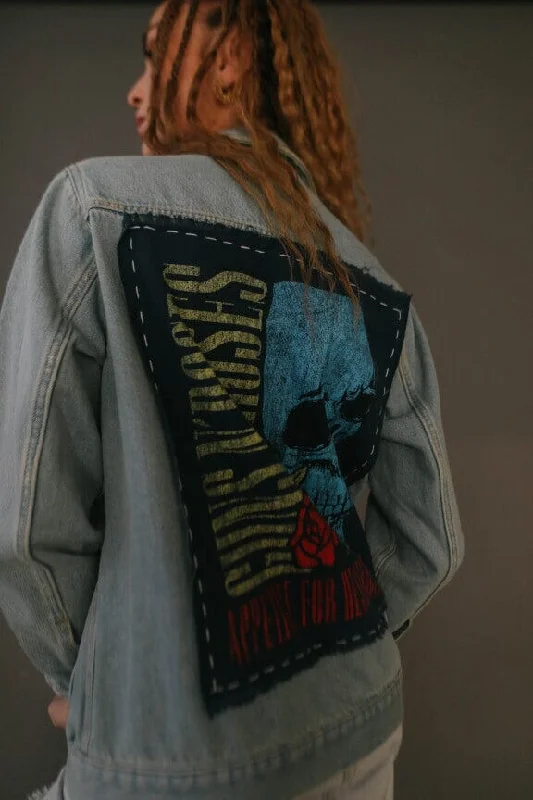 Guns N Roses Flower Skull Hand Stitched Denim Jacket Welt Pockets Slit Pockets Flap Pockets Guns N Roses Flower Skull Hand Stitched Denim Jacket Welt Pockets Slit Pockets Flap Pockets