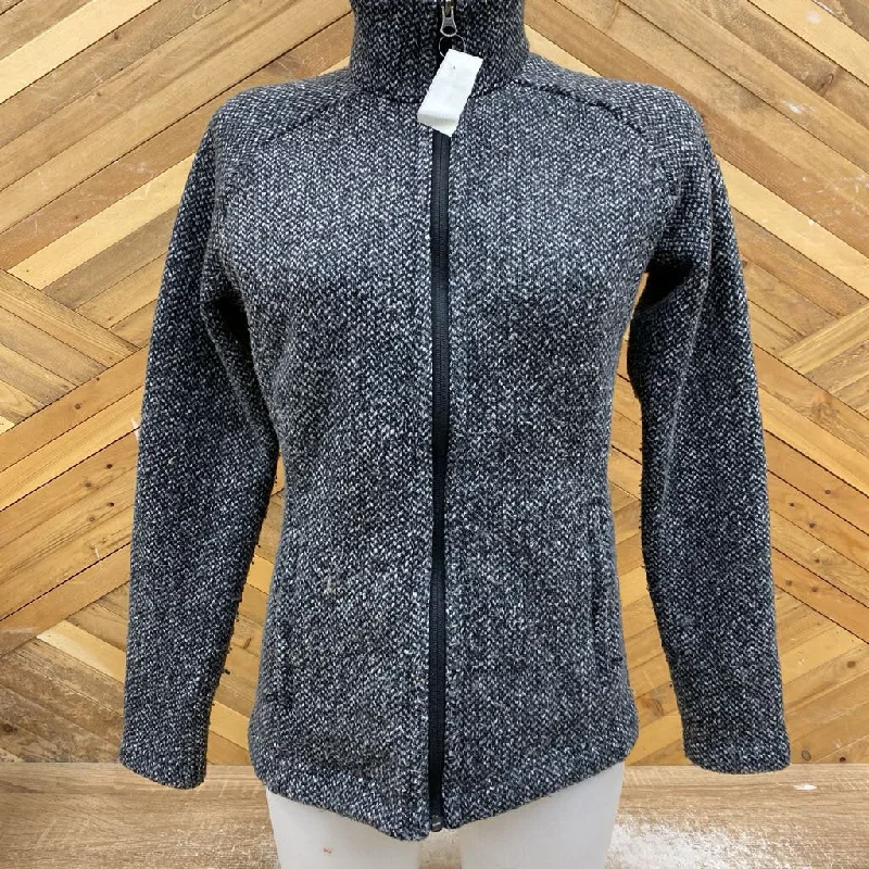 MEC - Women's Zip fleece Sweater Jacket - MSRP $96: Black-women-SM Front Pockets Side Pockets Patch Pockets MEC - Women's Zip fleece Sweater Jacket - MSRP $96: Black-women-SM Front Pockets Side Pockets Patch Pockets
